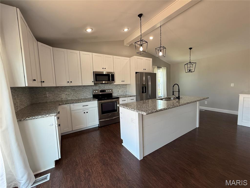 550 Austin Drive Property Photo 9