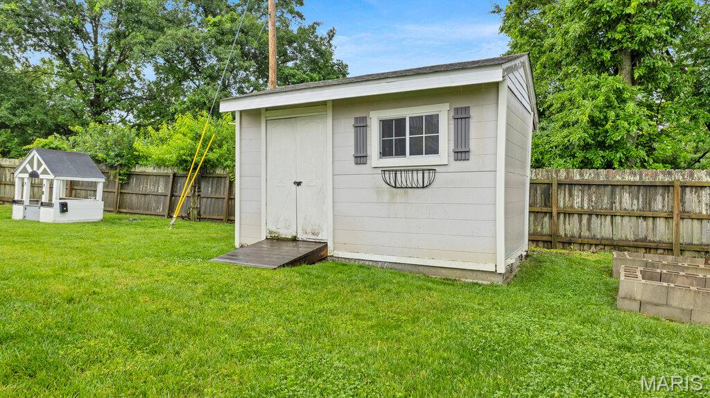 344 Mitulski Drive Property Photo 27