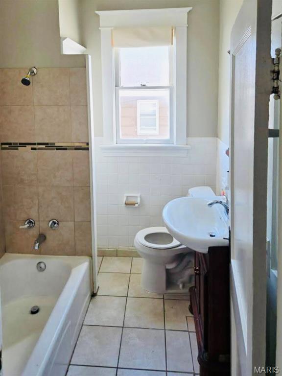 8509 Octavia Avenue Property Photo 6
