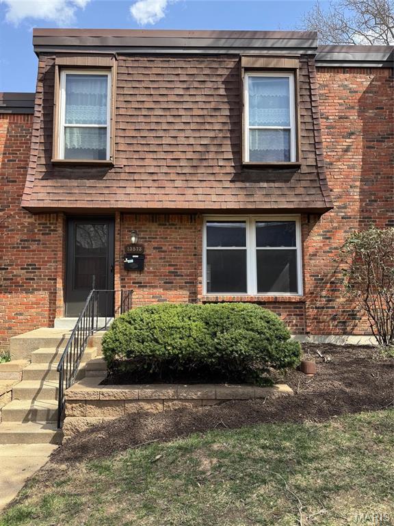 13573 Coliseum Drive Property Photo 1