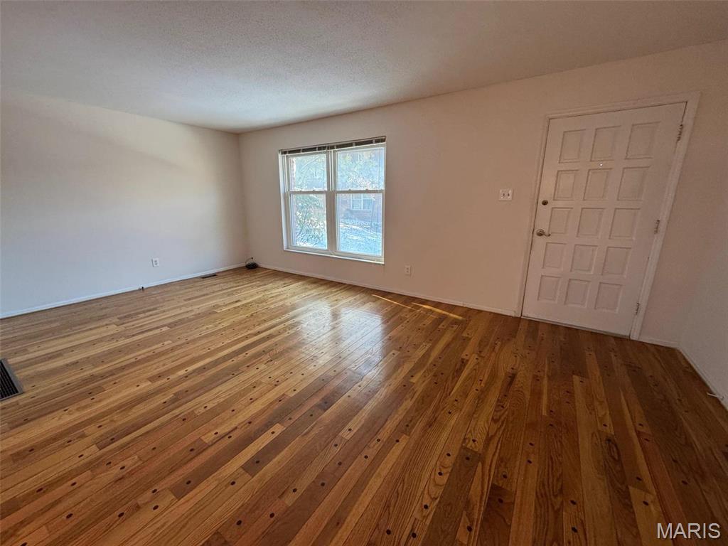 13573 Coliseum Drive Property Photo 3