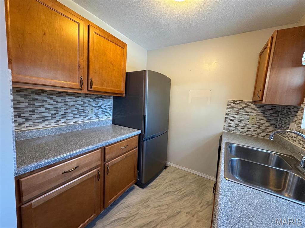 13573 Coliseum Drive Property Photo 7
