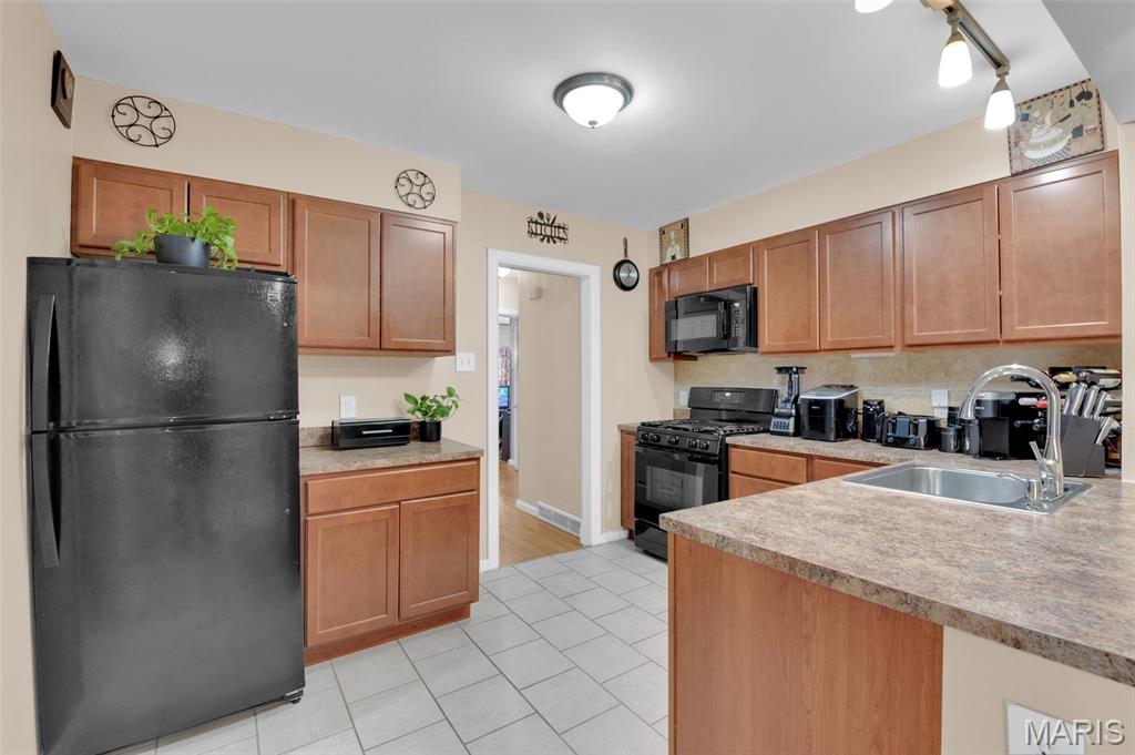 22 Green Acres Road Property Photo 11