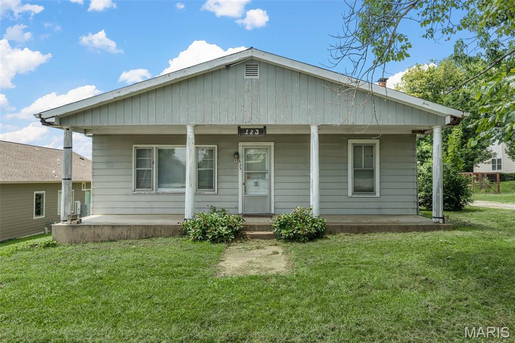 123 N Virginia Avenue Property Photo 1