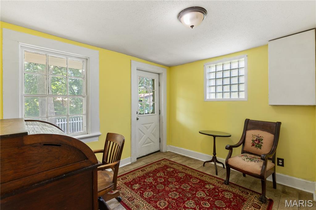 549 E 9th Street Property Photo 14