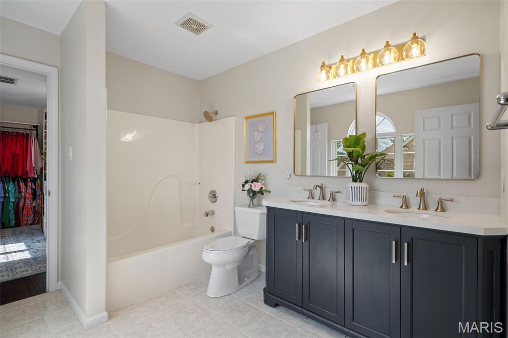 415 Thorntree Lake Court Property Photo 30