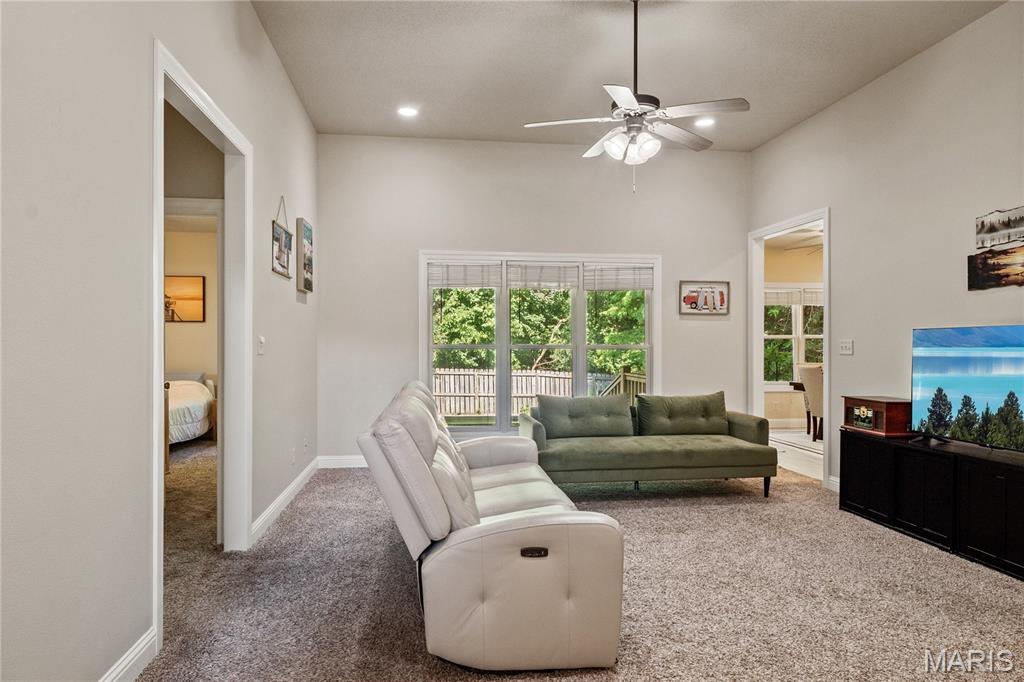 1323 Copper Drive Property Photo 3
