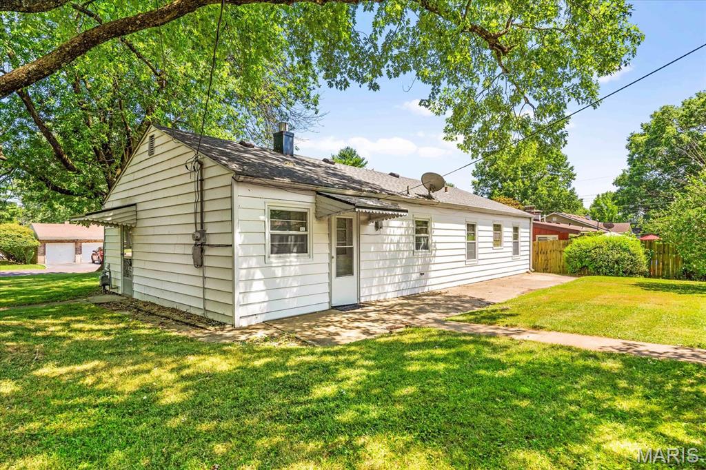 1631 Foster Drive Property Photo 6