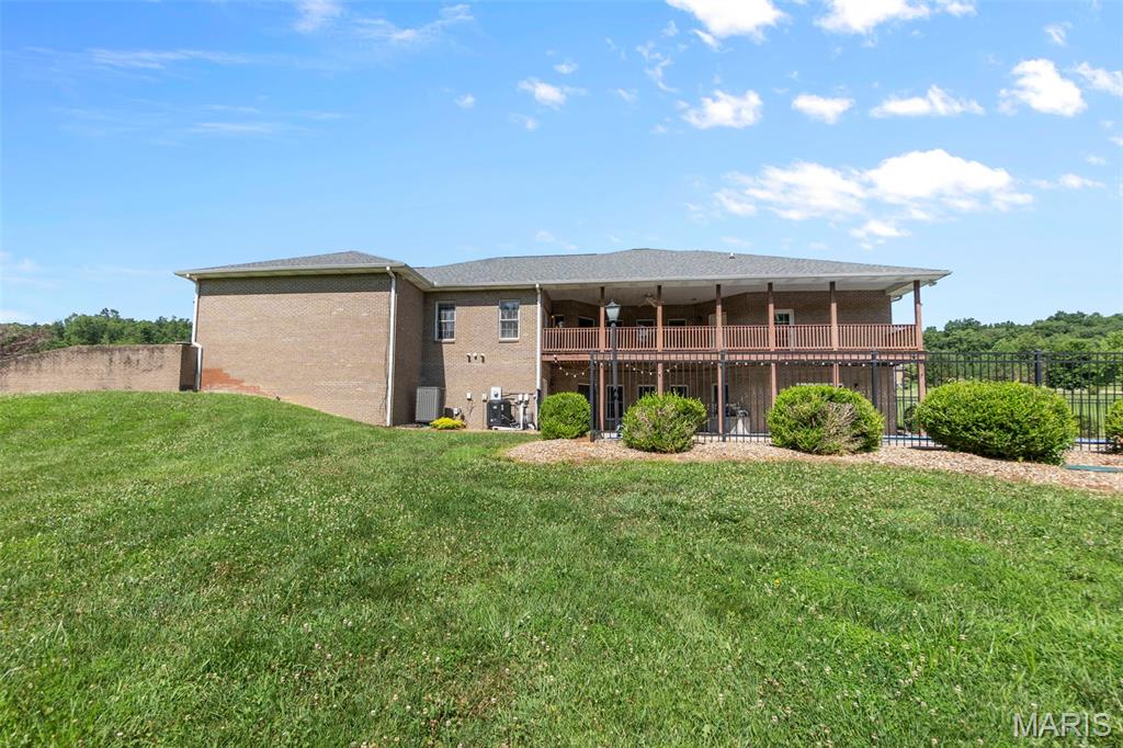 157 End Zone Road Property Photo 8