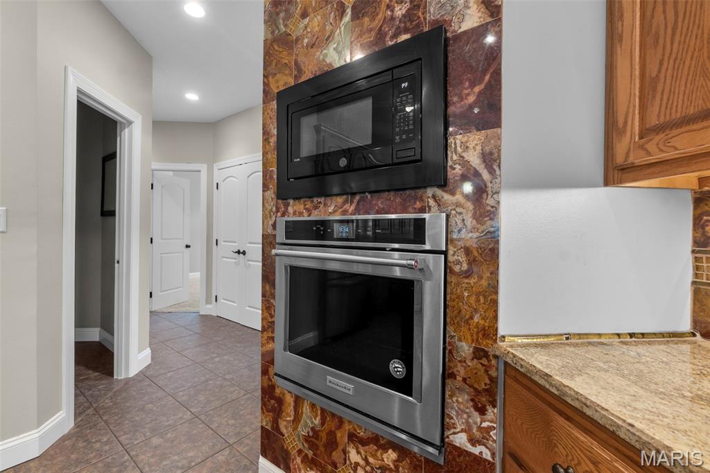 157 End Zone Road Property Photo 32