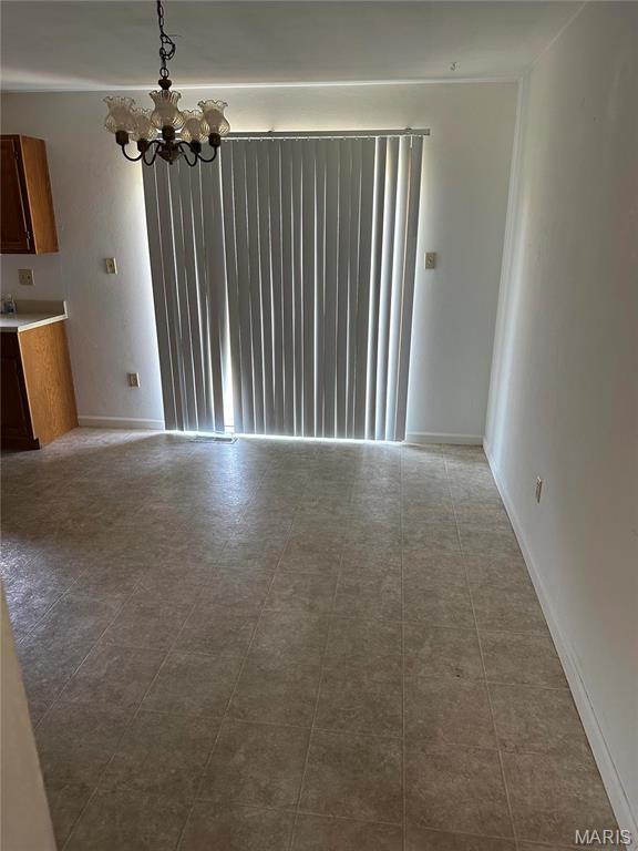 842 Southgate Drive Property Photo 3