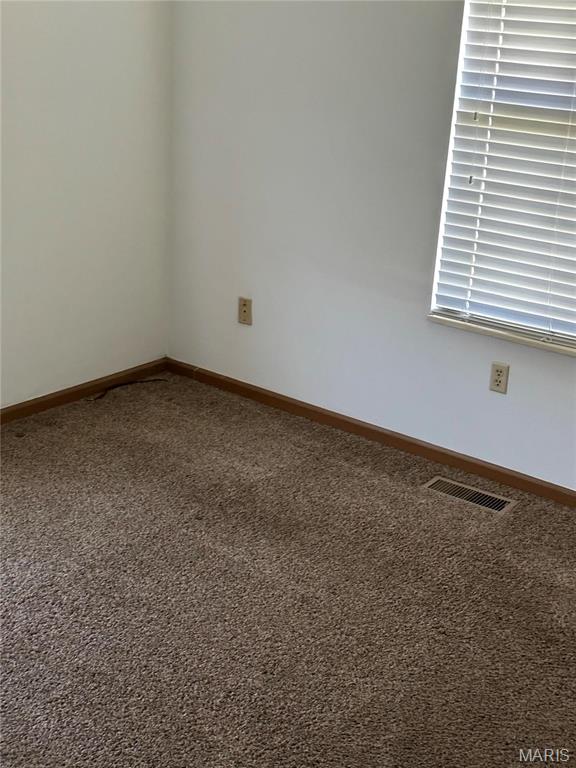 842 Southgate Drive Property Photo 5