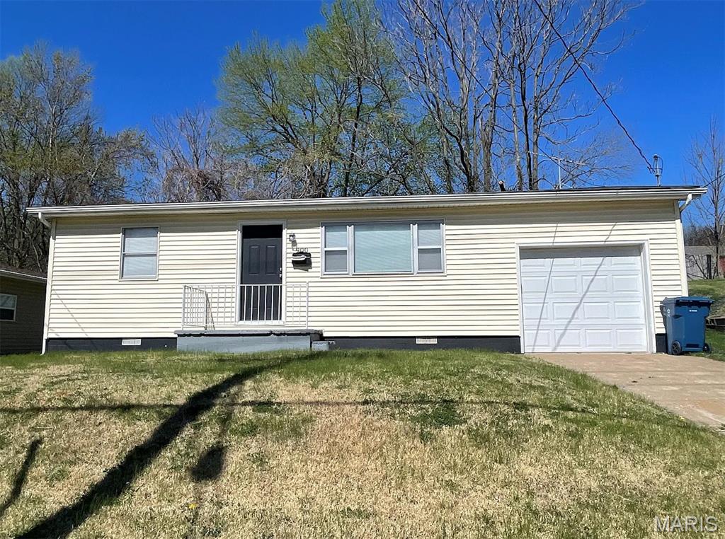 900 Caseyville Road Property Photo 1