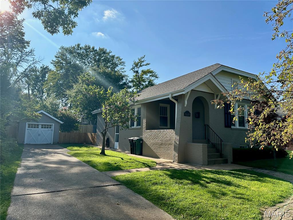 1039 Curran Avenue Property Photo 2
