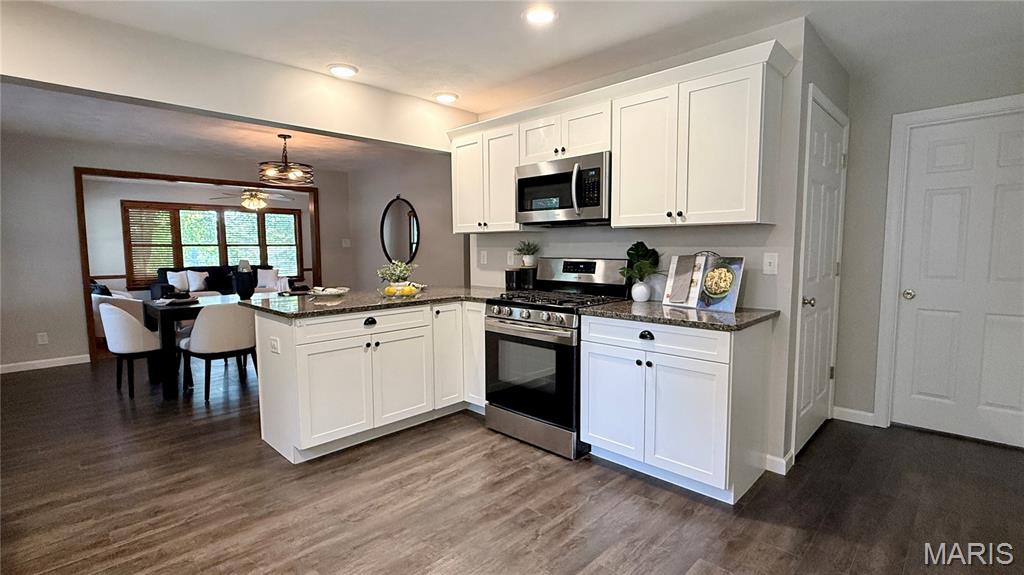 504 N Moore Street Property Photo 15