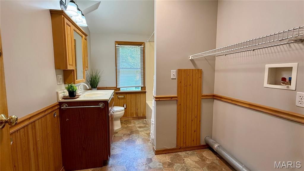 504 N Moore Street Property Photo 22