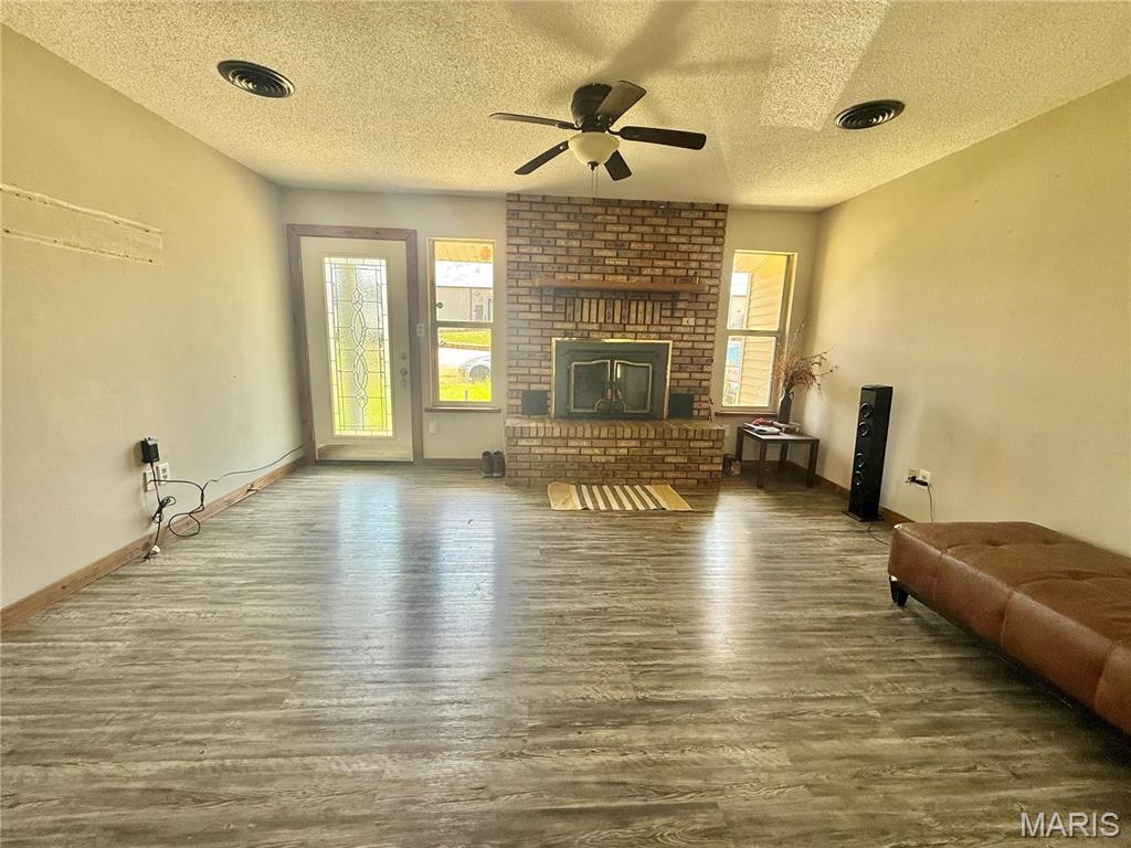 108 Eric Street Property Photo 6