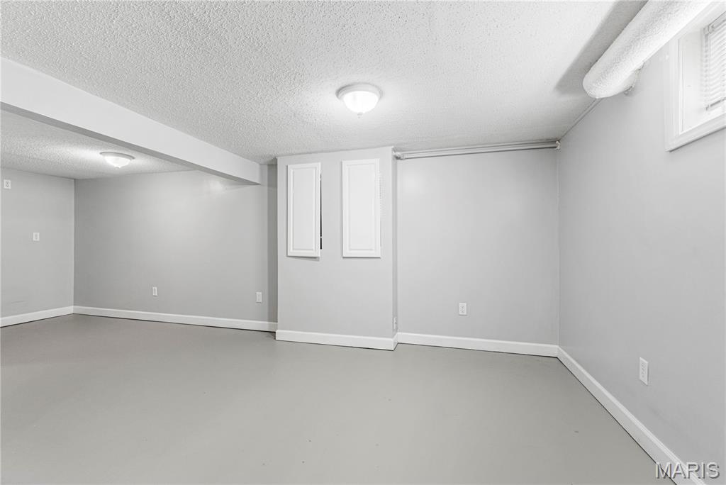 3710 Risch Avenue Property Photo 24
