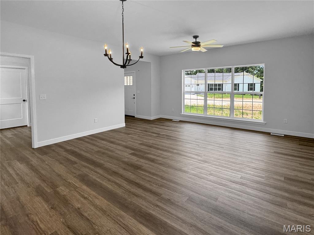 15008 Spur Creek Road Property Photo 2