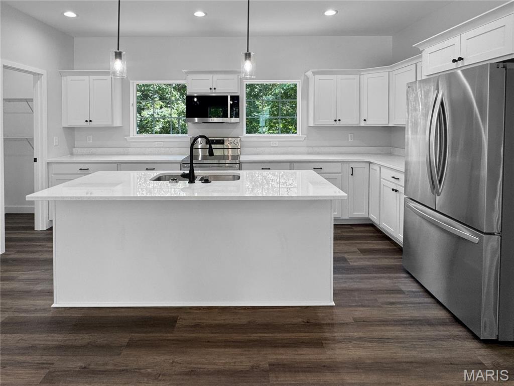 15008 Spur Creek Road Property Photo 18
