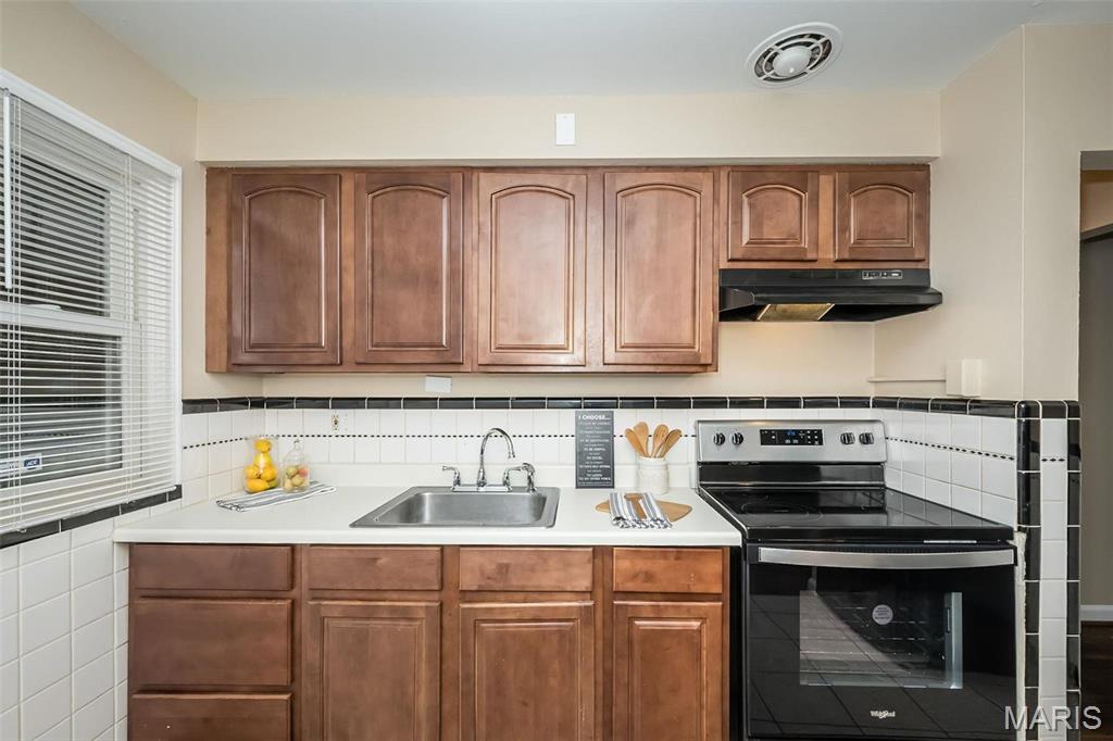 1424 Golden Drive Property Photo 8