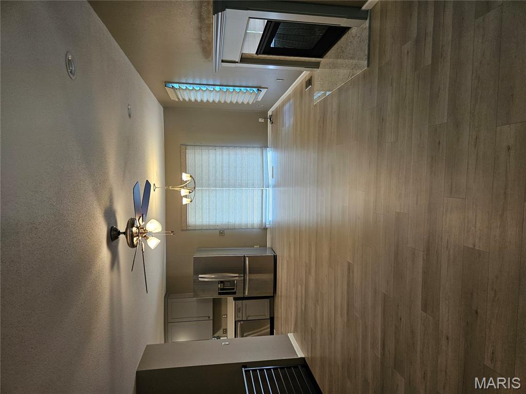 700 Vassar Drive Property Photo 6