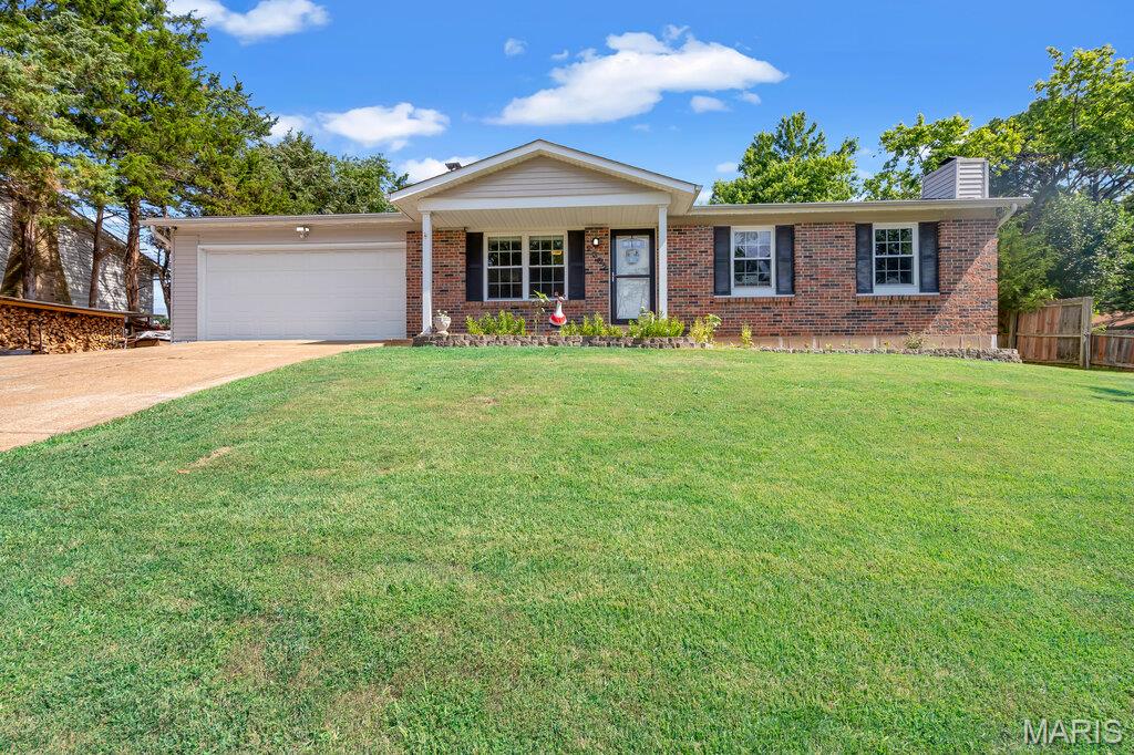 2302 Crystal Wood Drive Property Photo 1