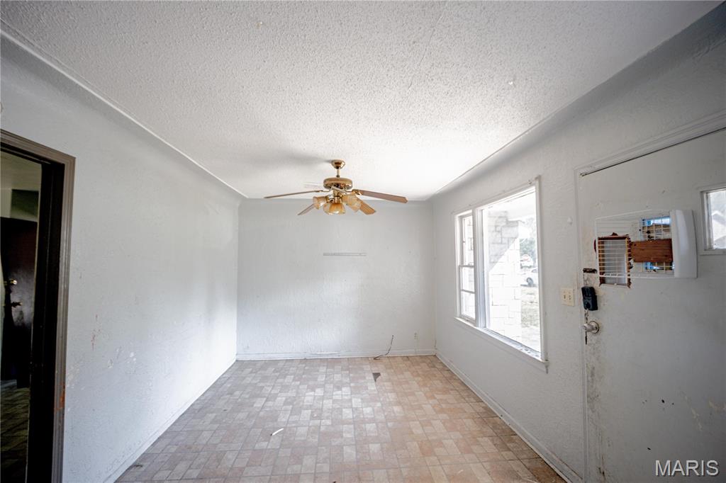 4911 Jeanne Place Property Photo 2