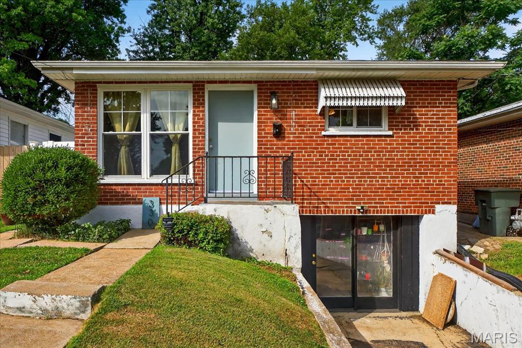 330 Hurck Street Property Photo 1