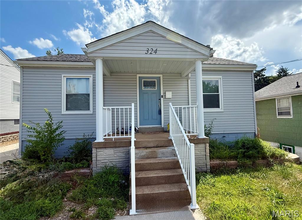 324 Degenhardt Avenue Property Photo 1