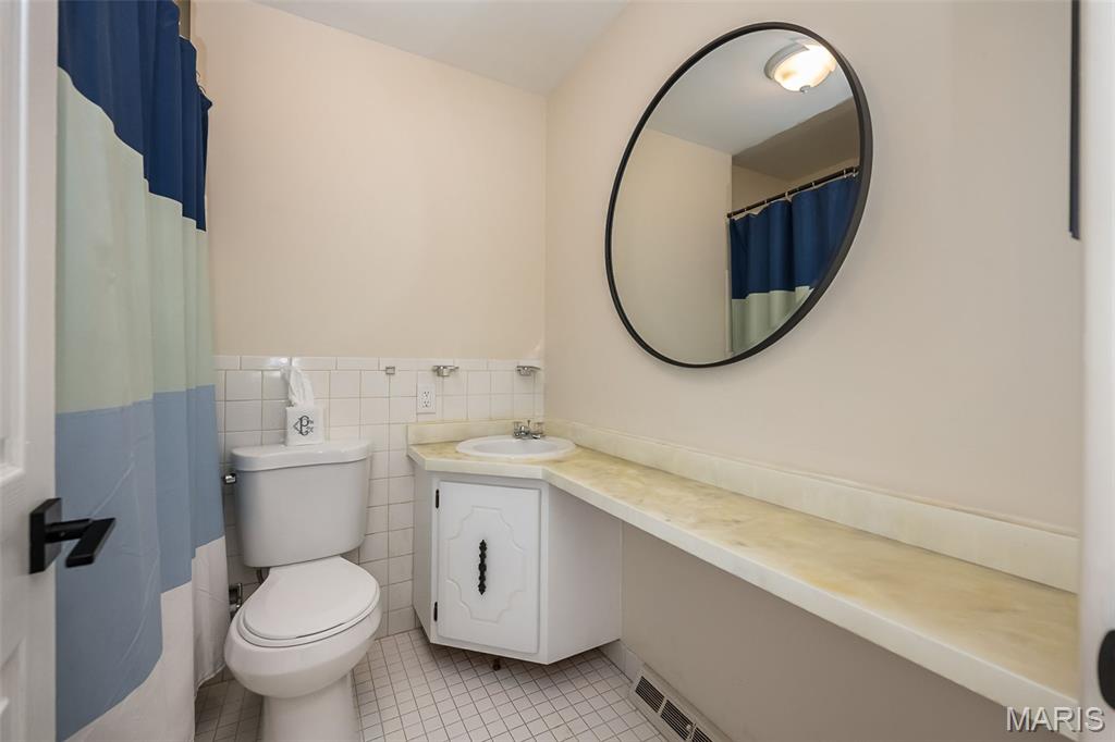 3228 Hedgetree Lane Property Photo 29