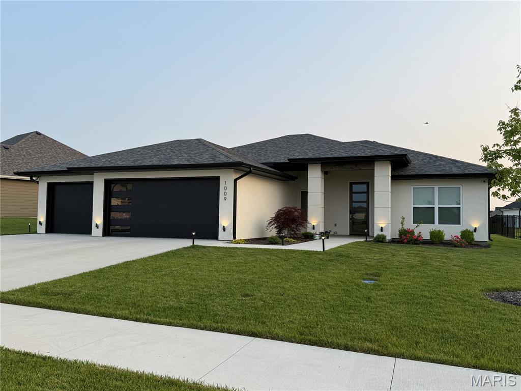 1009 Spyglass Court Property Photo 1