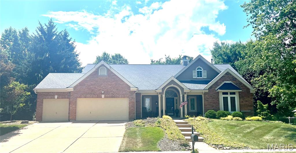 18121 Forest Briar Court Property Photo 1