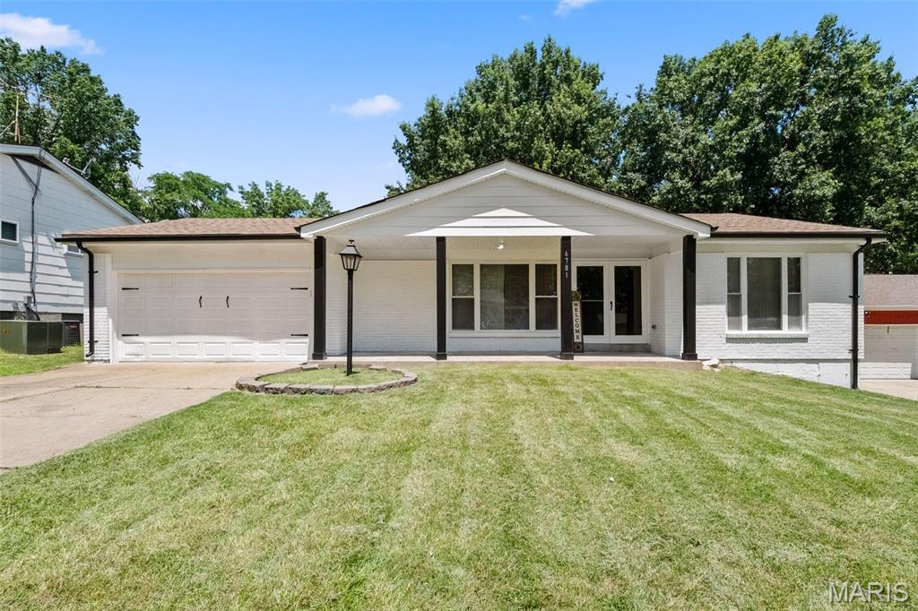 6781 Lesli Mari Court Property Photo 1