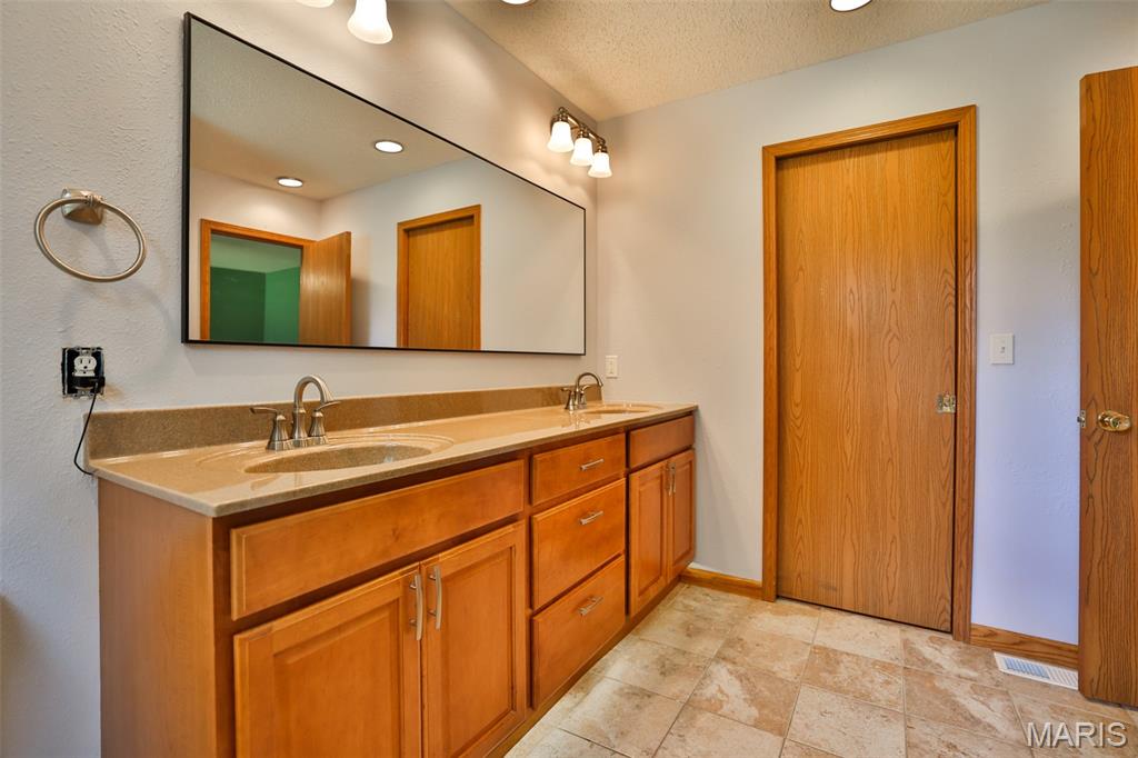 32 Windermere Drive Property Photo 24