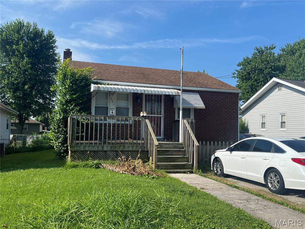 821 Center Street Property Photo 1