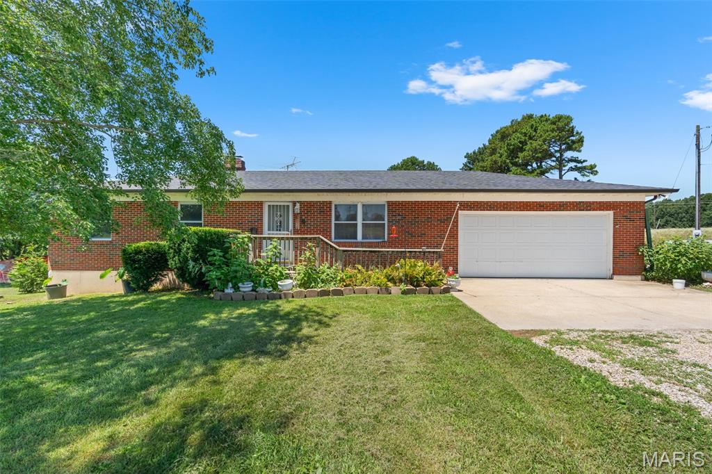 576 Landon Road Property Photo 1