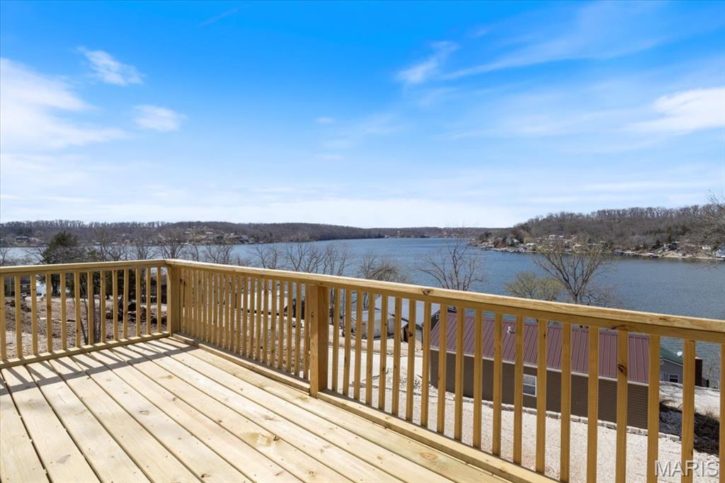 27565 Happy Hours Property Photo 1