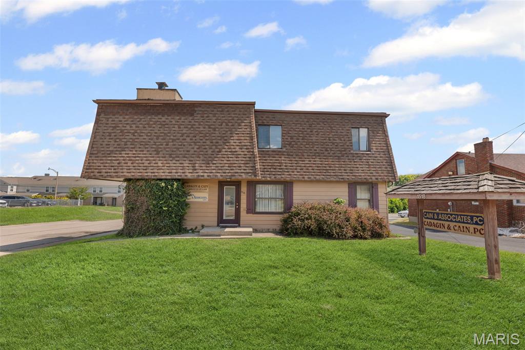 1518 Vandalia Street Property Photo 1