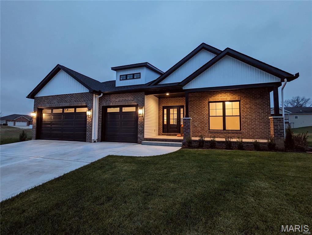 8748 Wendell Creek Drive Property Photo 1