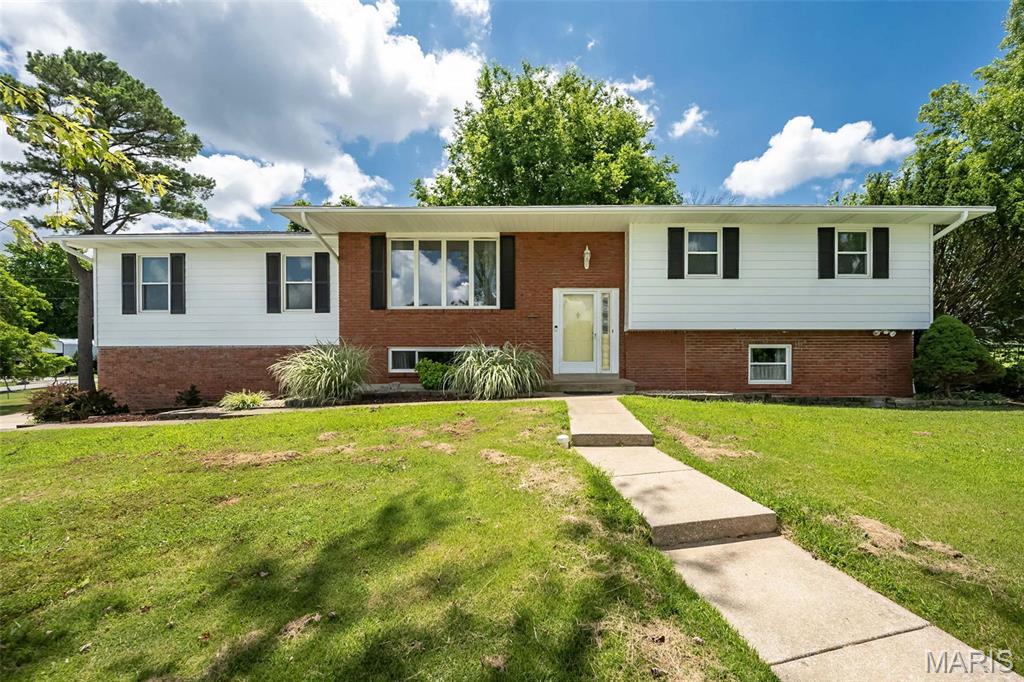 3644 Crestview Drive Property Photo 1