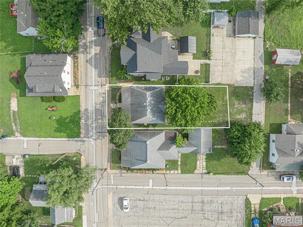 406 N Adams Street Property Photo 3