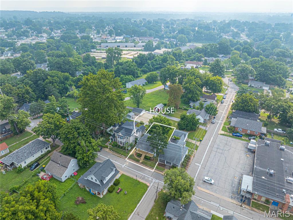 406 N Adams Street Property Photo 4