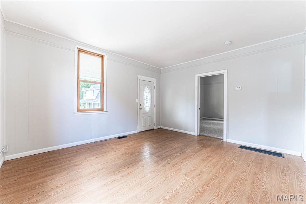 406 N Adams Street Property Photo 7