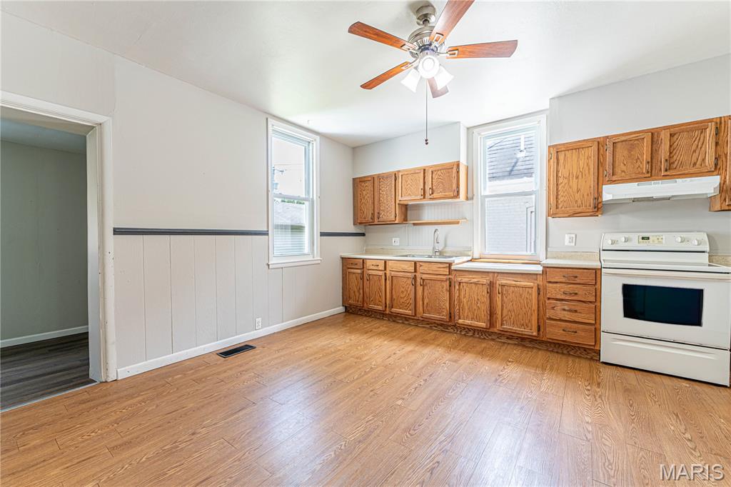 406 N Adams Street Property Photo 10