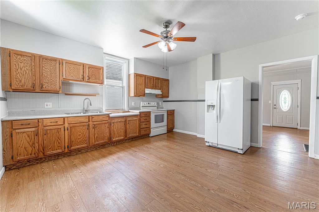 406 N Adams Street Property Photo 11