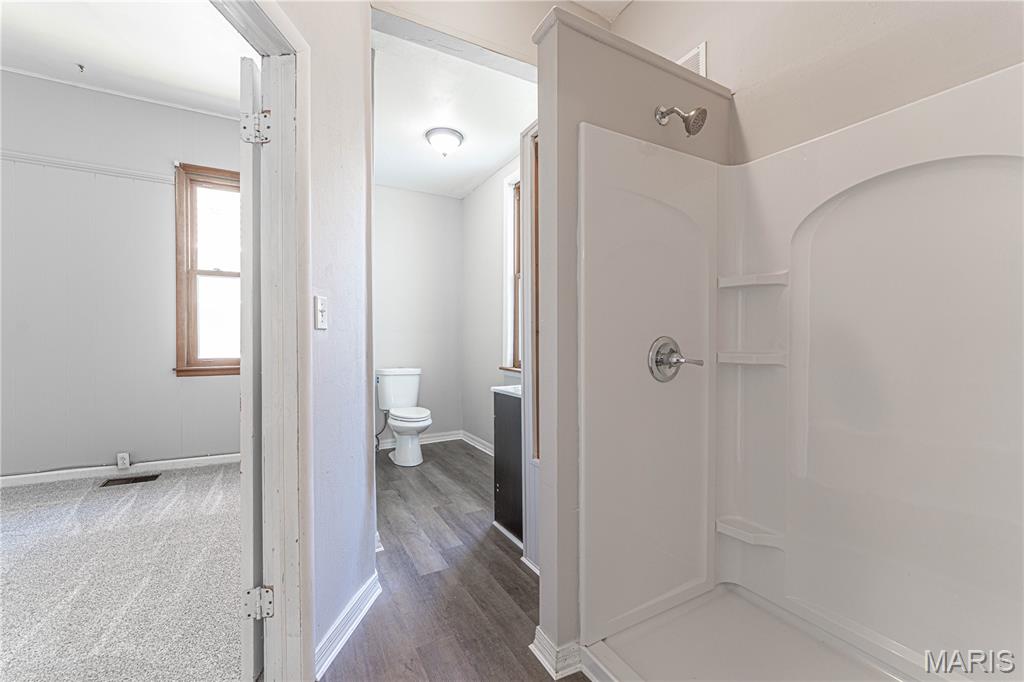 406 N Adams Street Property Photo 14