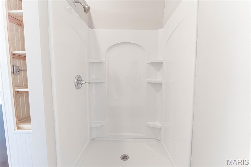 406 N Adams Street Property Photo 15