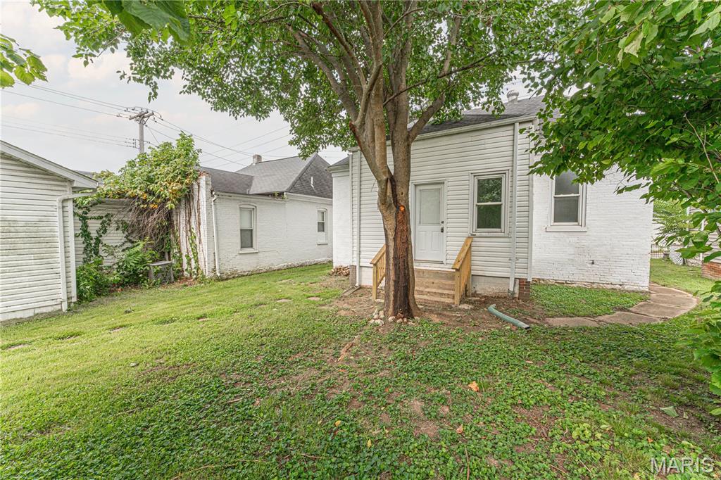 406 N Adams Street Property Photo 28