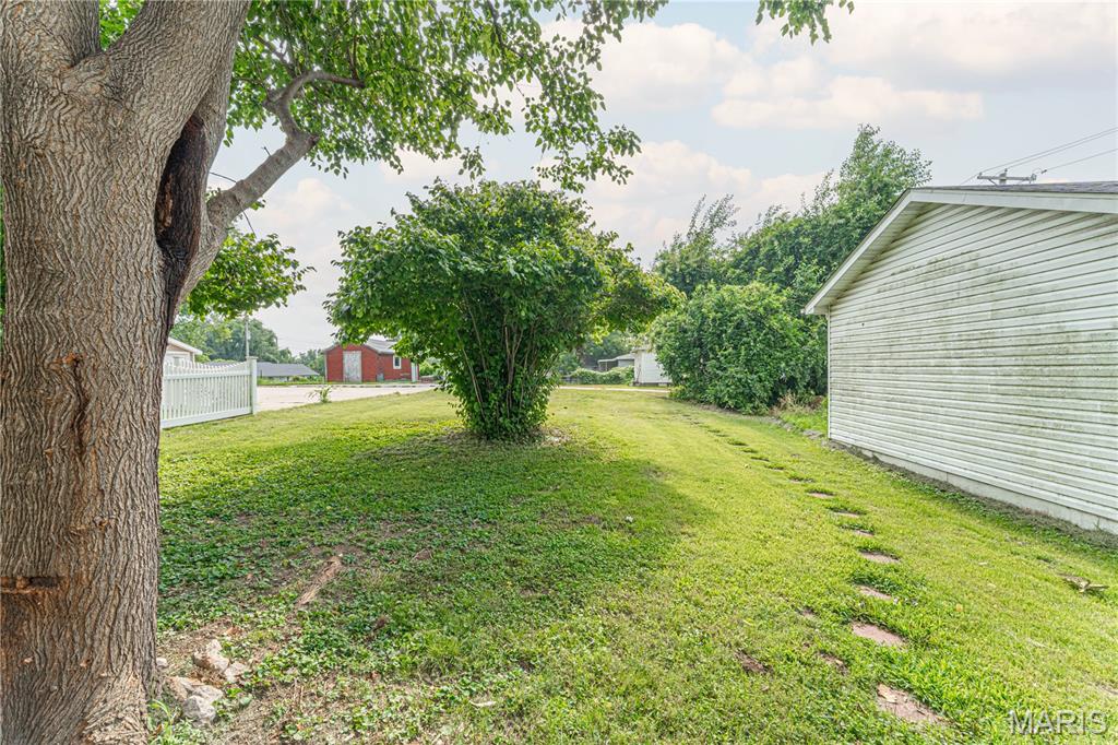 406 N Adams Street Property Photo 29